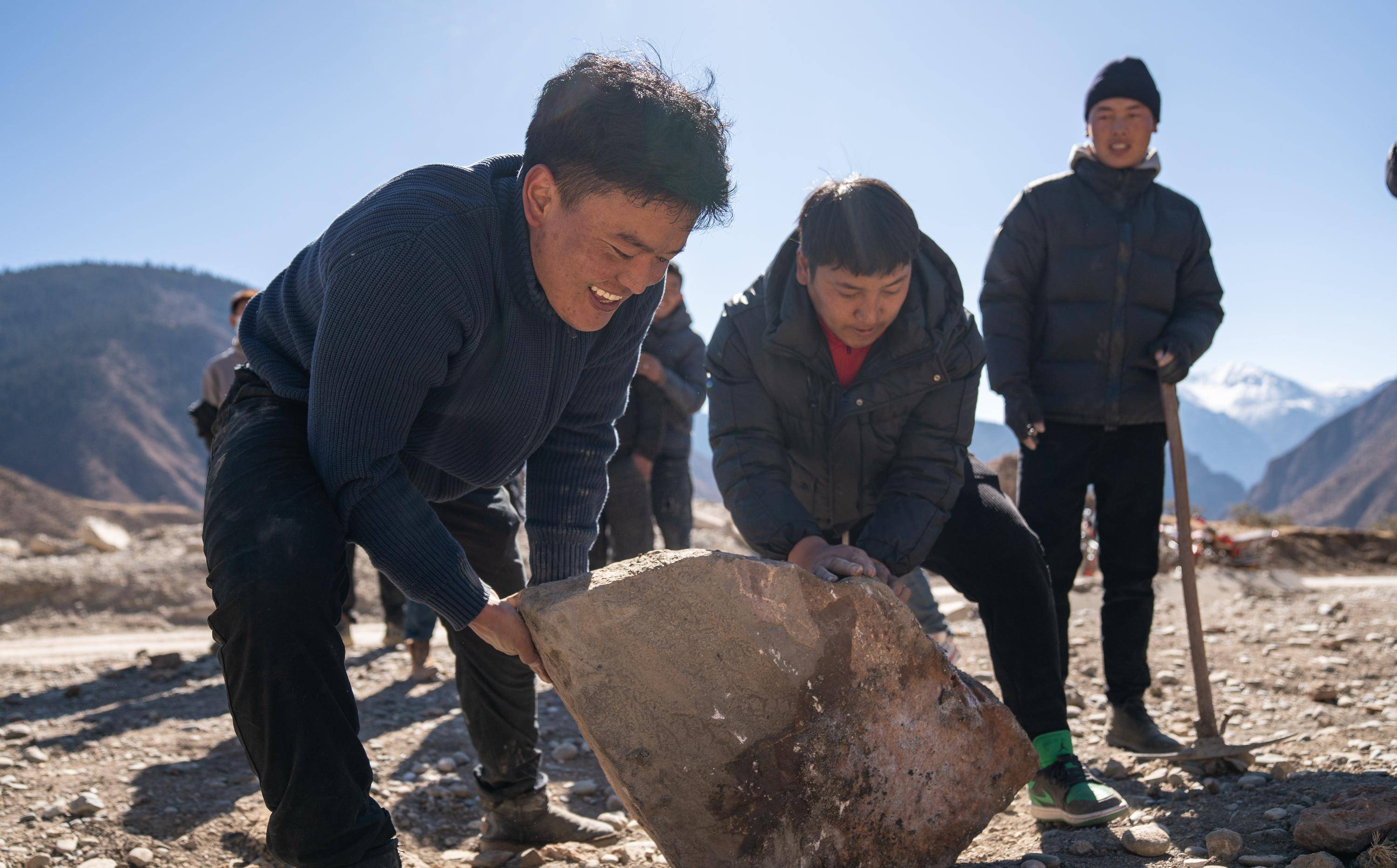 玛嘎村新项目启动，乡村振兴的新引擎